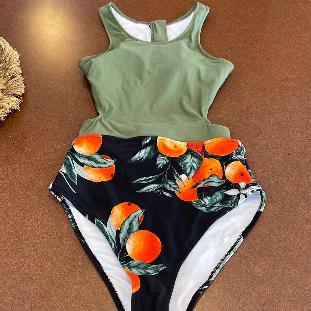 Cupshe swimsuit
